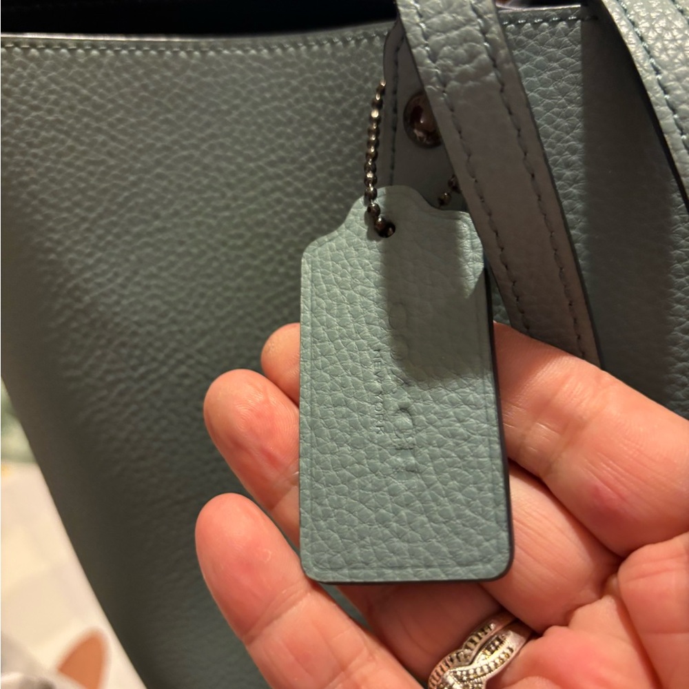 Coach Elegant Blue market Tote Bag - Picture 4 of 9